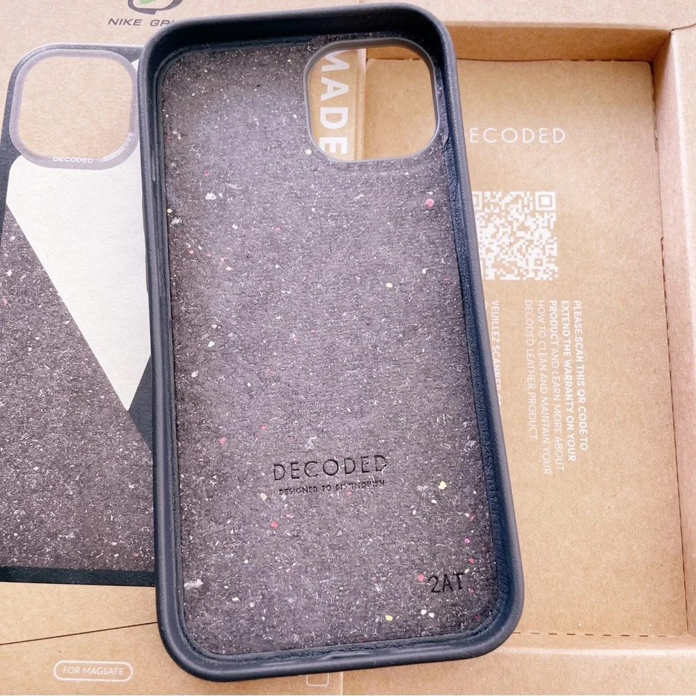 Nike Grind IPhone 13 Case